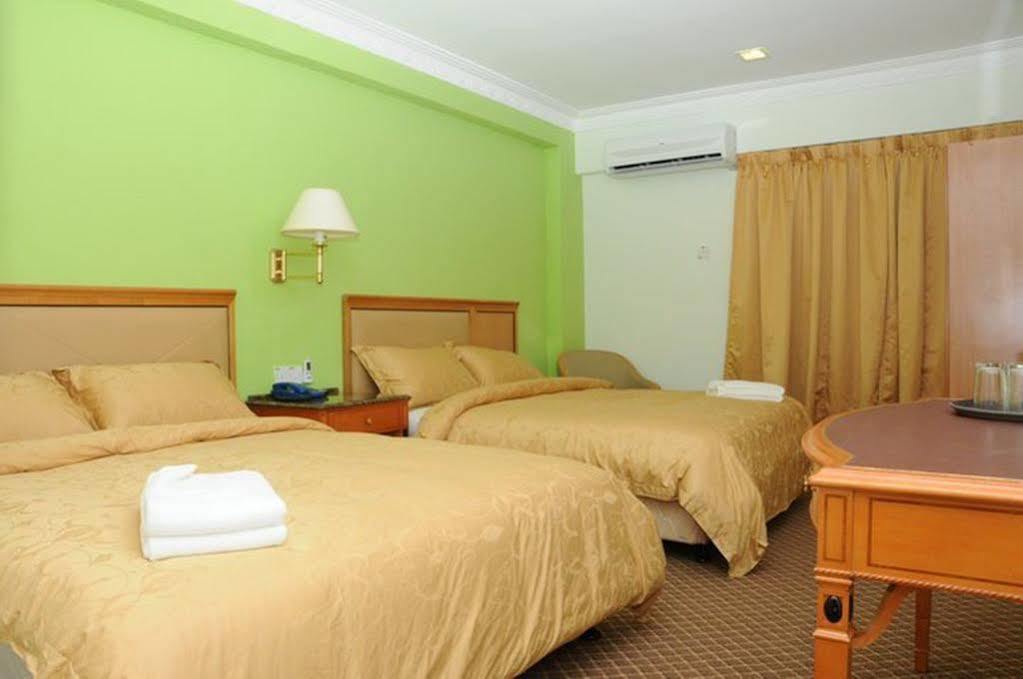 โอโย 90125 โฮเทล แกรนด์ ออร์ชาร์ด Hotel กัวลาลัมเปอร์ ภายนอก รูปภาพ